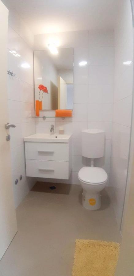 House Merlin Baska Voda Luaran gambar