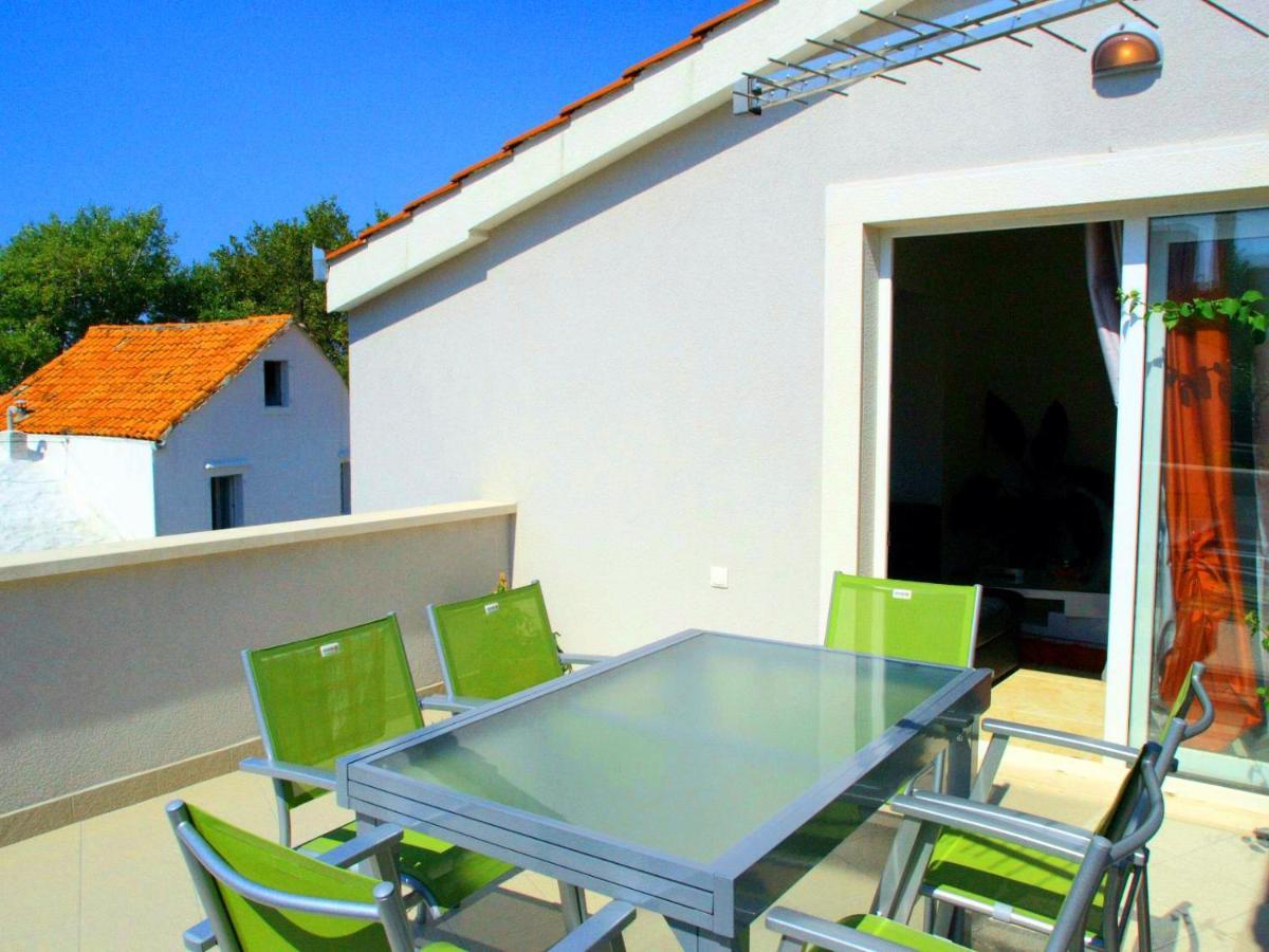 House Merlin Baska Voda Luaran gambar